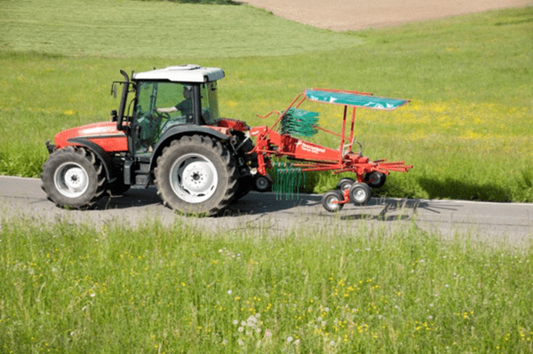 Jednorotorový shrnovač Kverneland TA 9443