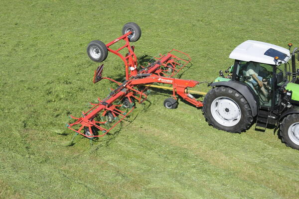 KVERNELAND 8076 C/CD - 8090 C/CD