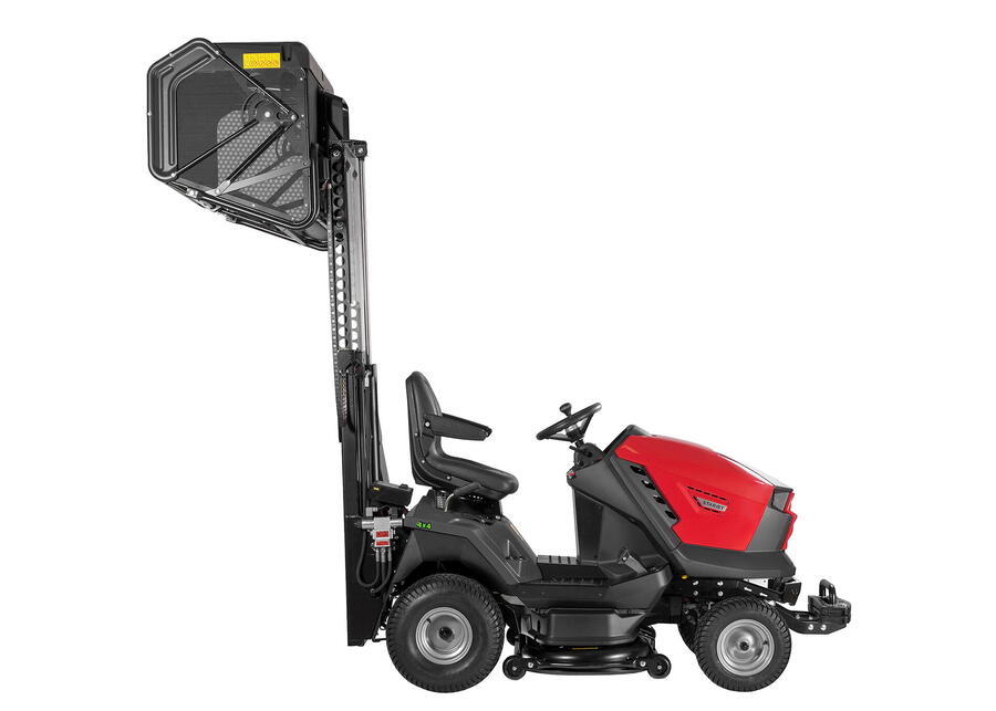 Zahradní traktor Starjet P6 4x4 PRO - boční pohled 4