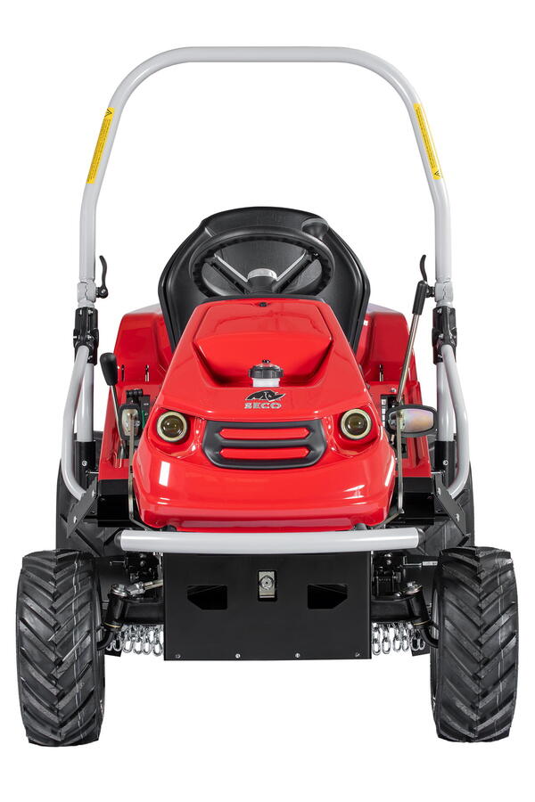 Zahradní traktor Crossjet - přední pohled