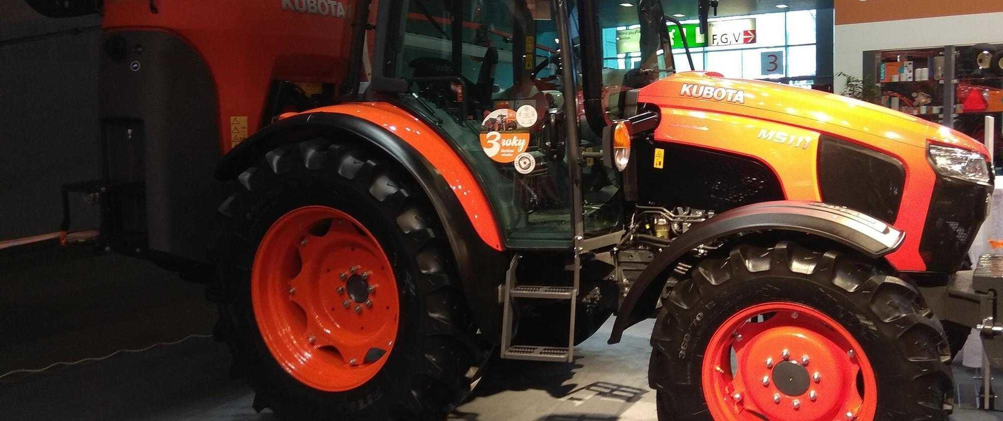 Komunální a zemědělská technika Kubota