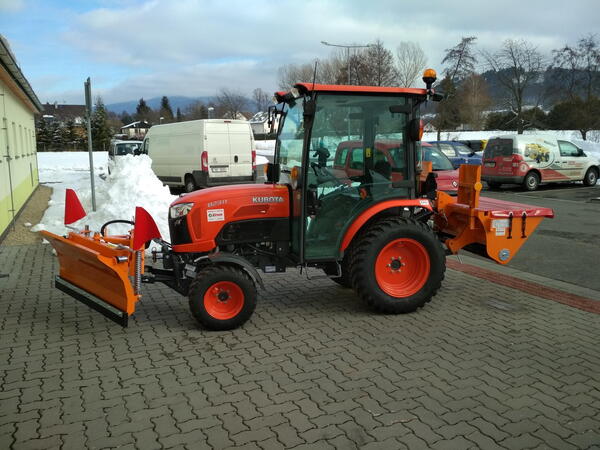 Předání traktoru Kubota B2311